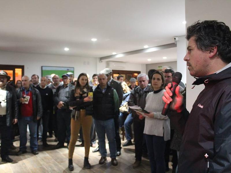 ANC entrega prêmios e lança Sumário na Expointer